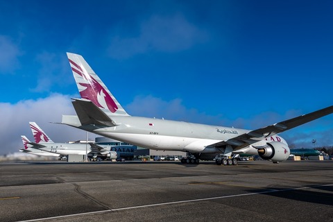 Photo 2_Qatar 777F triple delivery