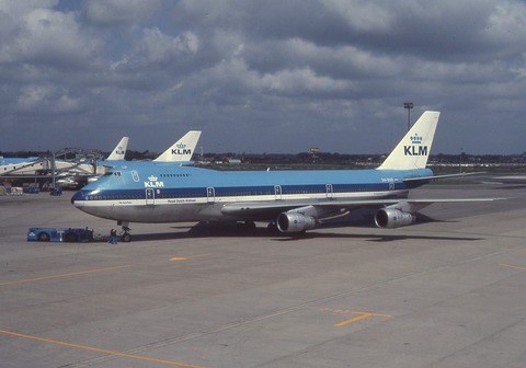 KLM B4