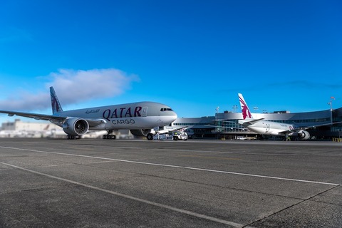 Photo 1_Qatar 777F triple delivery